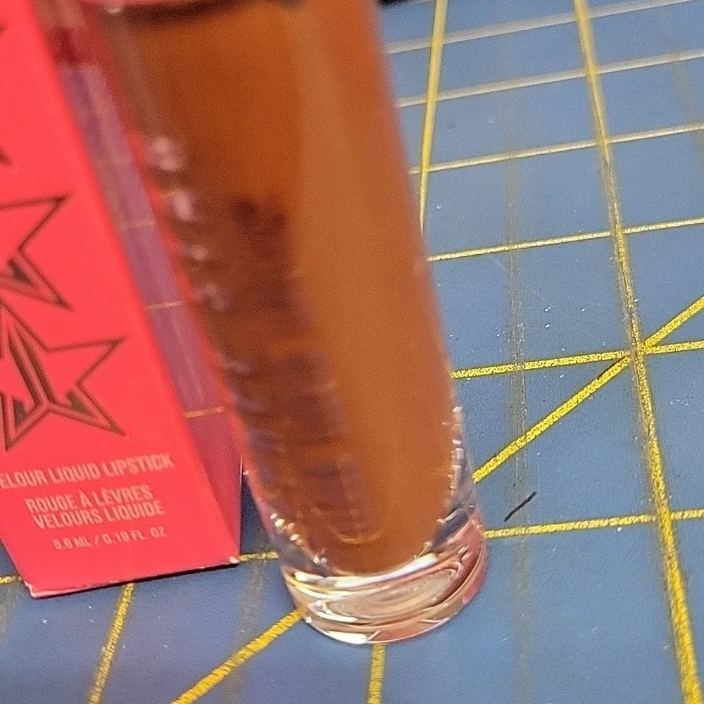 Jeffree Star Dominatrix Velour Liquid LIPSTICK 5.6ml New